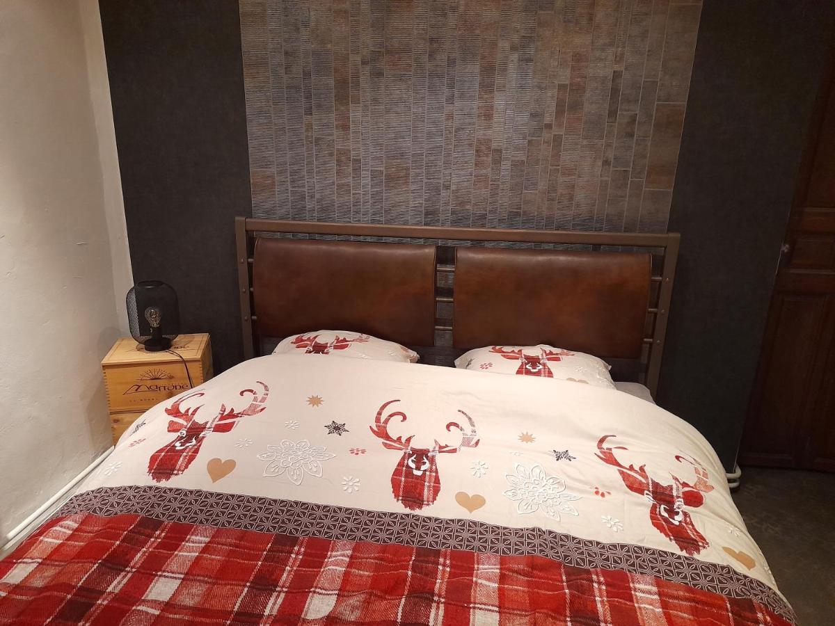 Place 86 La Reid Екстериор снимка