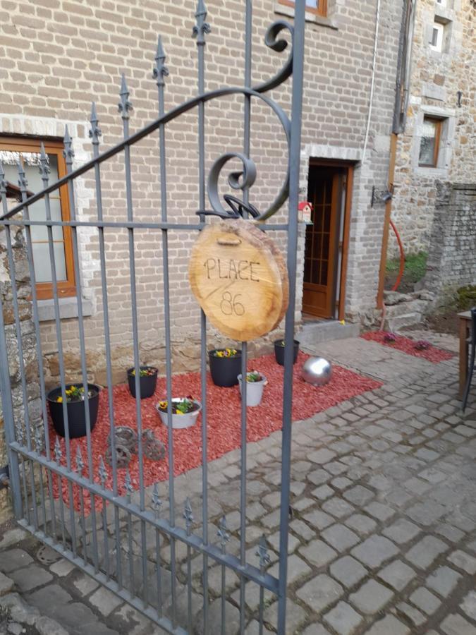 Place 86 La Reid Екстериор снимка