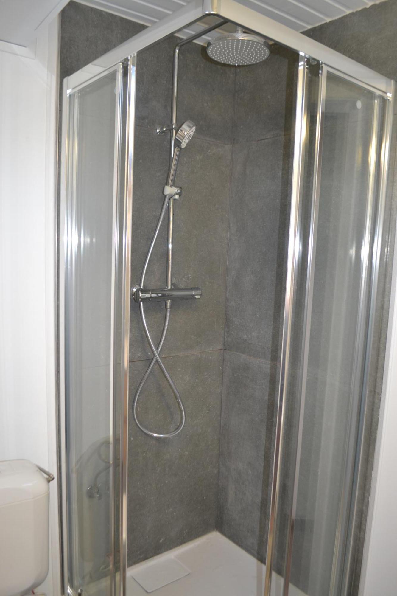 Place 86 La Reid Екстериор снимка